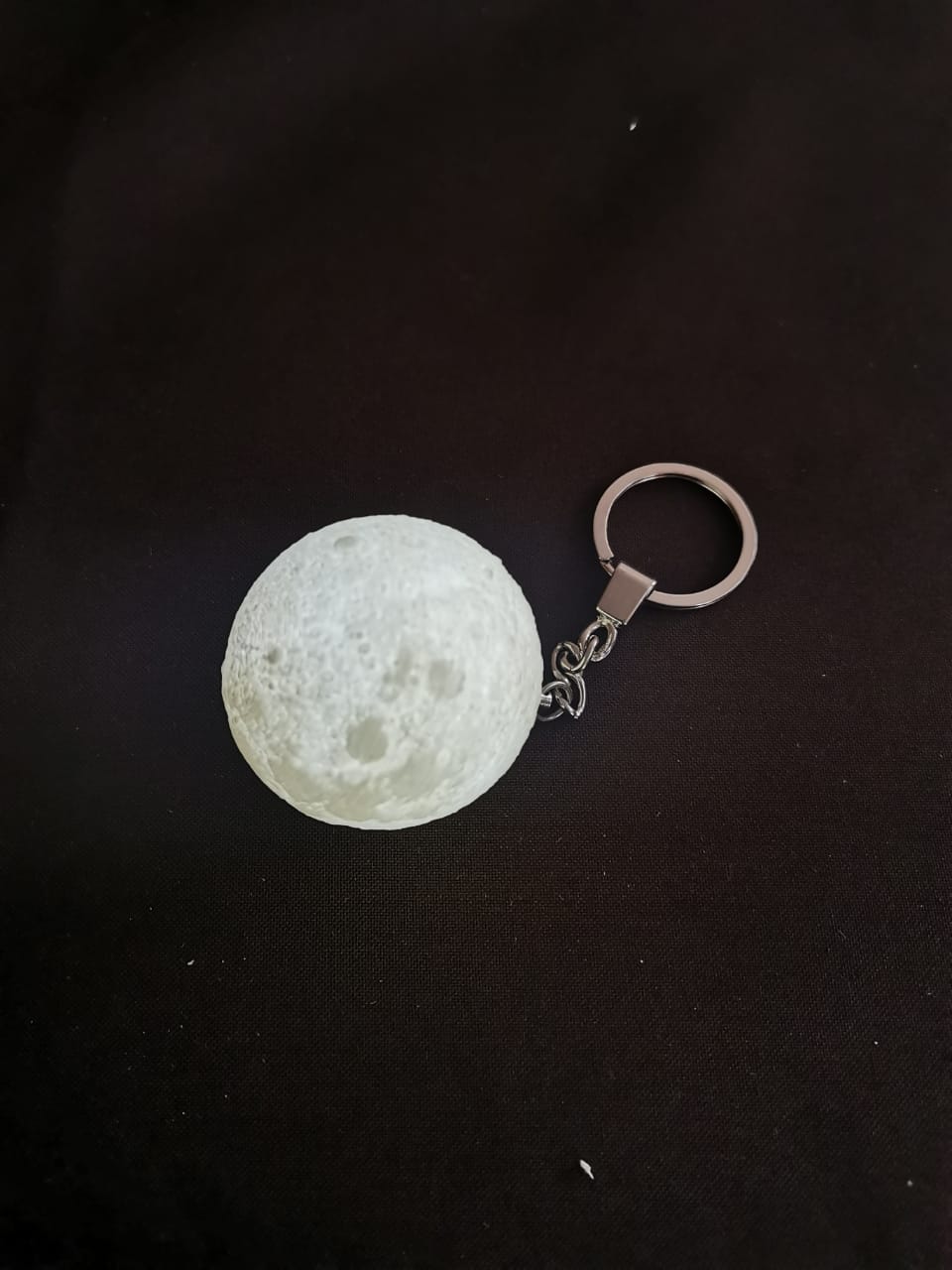 Llavero de luna con luz LED