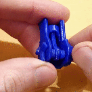 Llavero motor articulado impreso en 3D